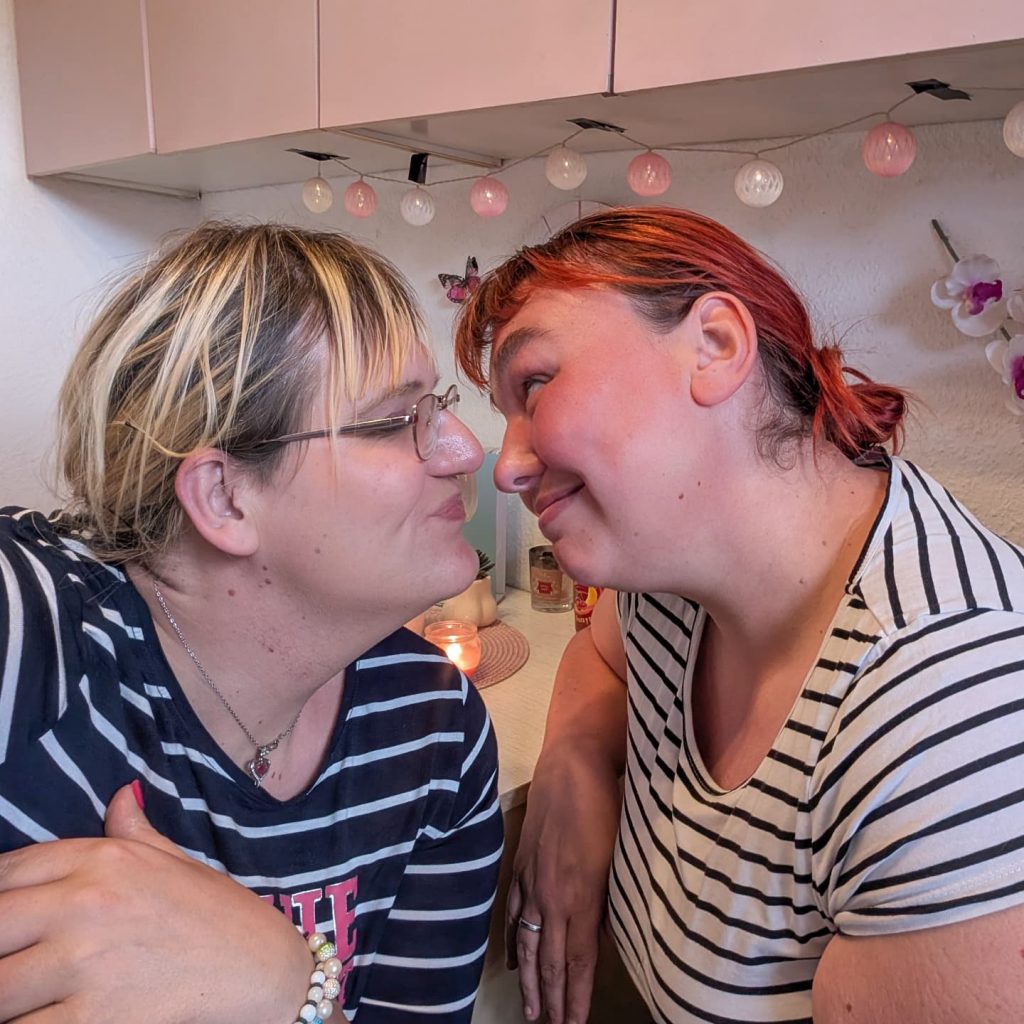 Über uns – Frauenliebe mit Sarah & Sofia 2 Über uns Sarah & Sofia